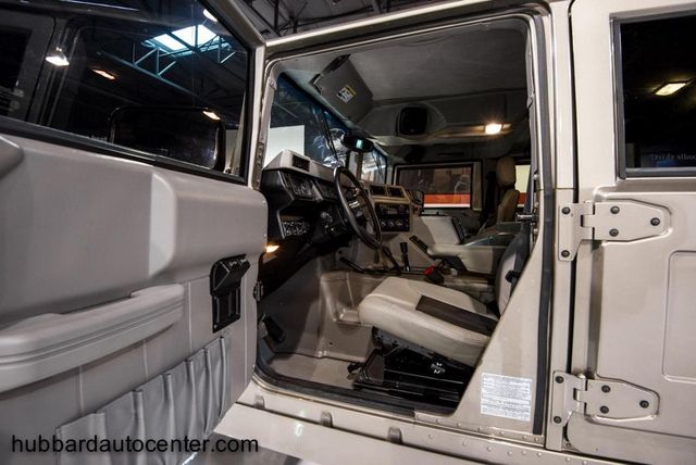 2002 HUMMER H1 4-Passenger Wagon Enclosed - 12795032 - 47