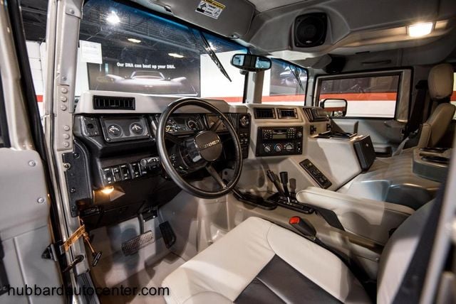 2002 HUMMER H1 4-Passenger Wagon Enclosed - 12795032 - 50