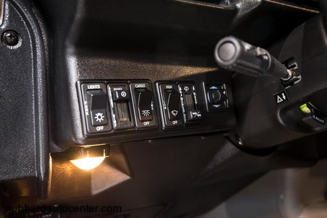 2002 HUMMER H1 4-Passenger Wagon Enclosed - 12795032 - 52