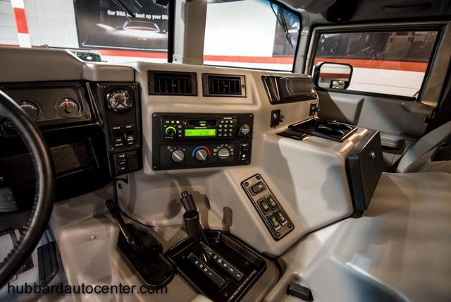 2002 HUMMER H1 4-Passenger Wagon Enclosed - 12795032 - 56