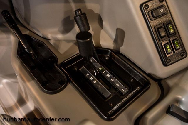 2002 HUMMER H1 4-Passenger Wagon Enclosed - 12795032 - 60