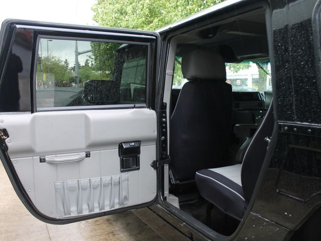 2002 HUMMER H1 4-Passenger Wgn Enclosed - 12176085 - 11