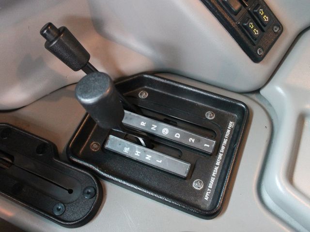 2002 HUMMER H1 4-Passenger Wgn Enclosed - 12176085 - 19