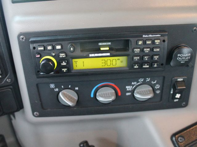 2002 HUMMER H1 4-Passenger Wgn Enclosed - 12176085 - 20