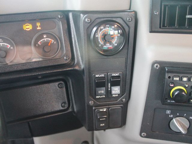 2002 HUMMER H1 4-Passenger Wgn Enclosed - 12176085 - 21