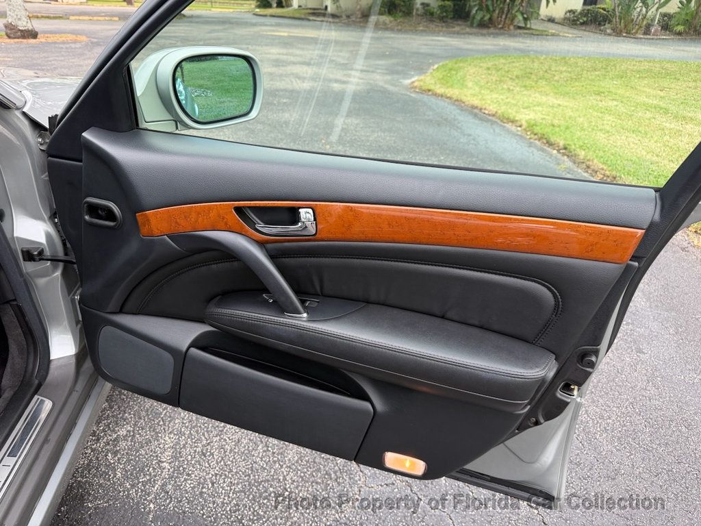 2002 INFINITI Q45 Luxury Performance Sedan Premium Package - 22934170 - 33