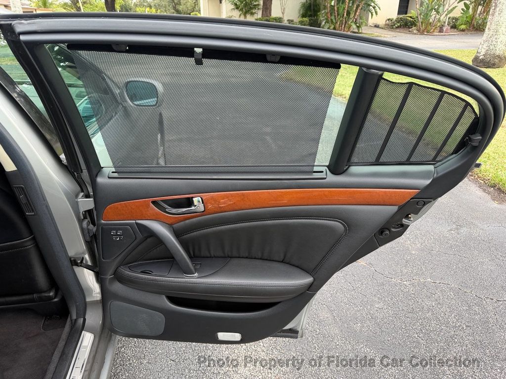 2002 INFINITI Q45 Luxury Performance Sedan Premium Package - 22934170 - 35