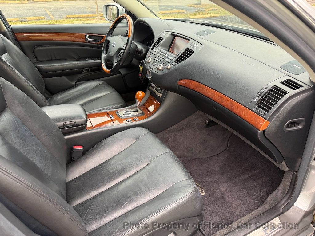 2002 INFINITI Q45 Luxury Performance Sedan Premium Package - 22934170 - 38