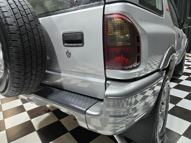 2002 Isuzu Rodeo Sport S V6 - 22990058 - 42