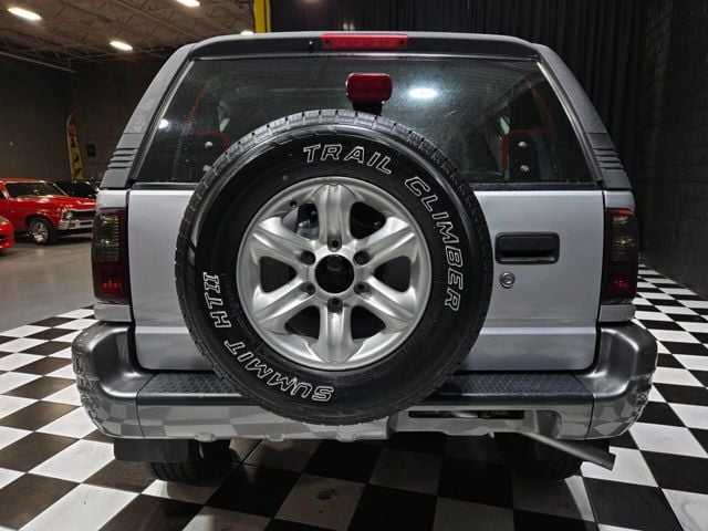 2002 Isuzu Rodeo Sport S V6 - 22990058 - 4