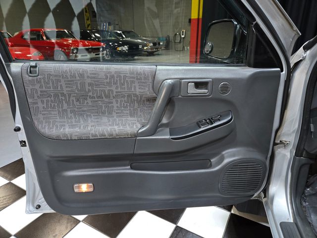 2002 Isuzu Rodeo Sport S V6 - 22990058 - 93