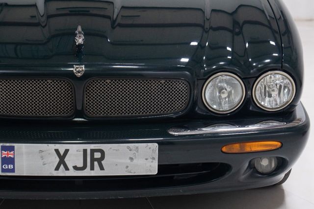 2002 Jaguar XJ 4dr Sedan XJR - 22212348 - 13