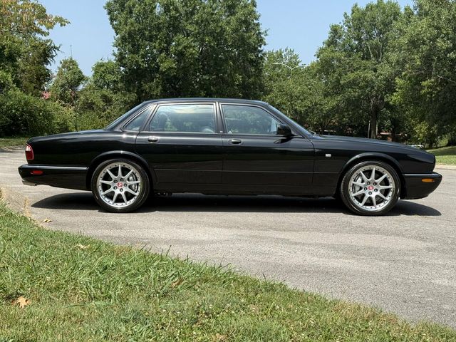2002 Jaguar XJ XJR/R Performance Pkg/Heated Front-Rear Leather Seats - 23067916 - 11