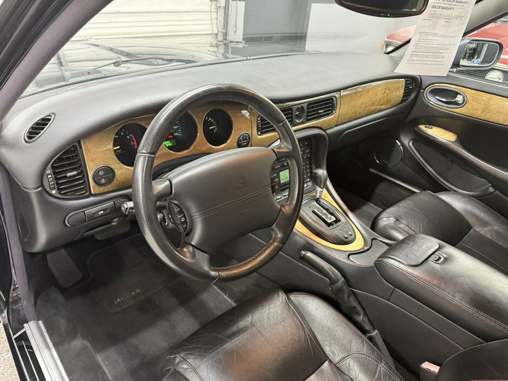 2002 Jaguar XJ XJR/R Performance Pkg/Heated Front-Rear Leather Seats - 23067916 - 16
