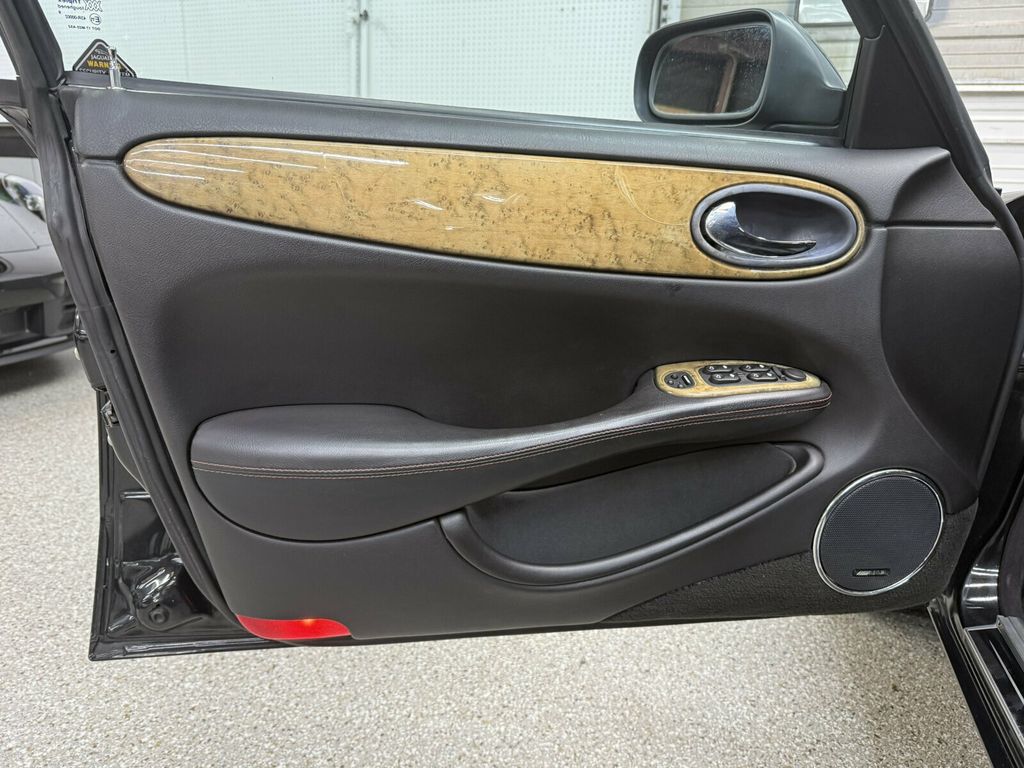 2002 Jaguar XJ XJR/R Performance Pkg/Heated Front-Rear Leather Seats - 23067916 - 24