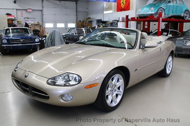 2002 Jaguar XK8 2dr Convertible XK8 - 23025525 - 1