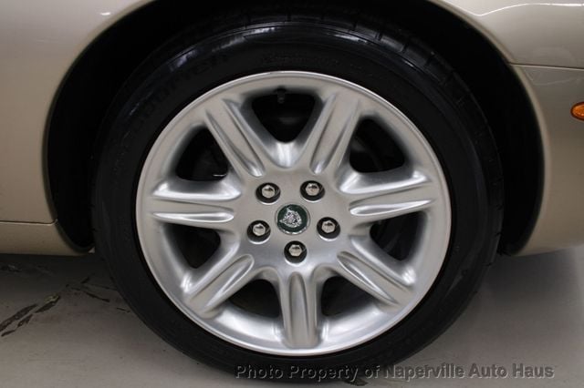 2002 Jaguar XK8 2dr Convertible XK8 - 23025525 - 40