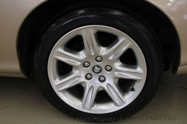 2002 Jaguar XK8 2dr Convertible XK8 - 23025525 - 42