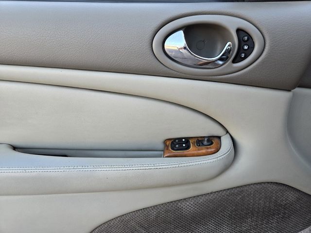 2002 Jaguar XK8 2dr Convertible XK8 - 22934071 - 13