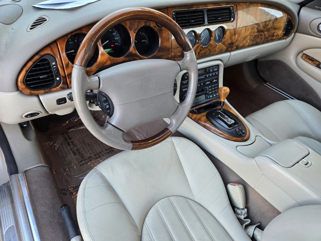 2002 Jaguar XK8 2dr Convertible XK8 - 22934071 - 7