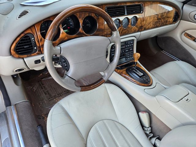 2002 Jaguar XK8 2dr Convertible XK8 - 22934071 - 7
