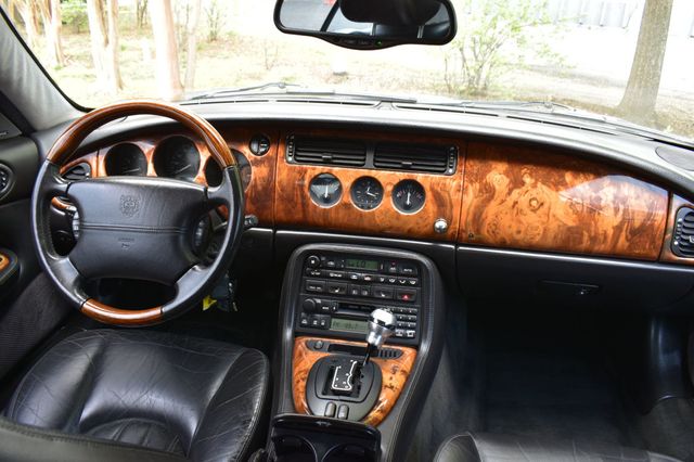 2002 Jaguar XK8 2dr Convertible XK8 - 23015870 - 22