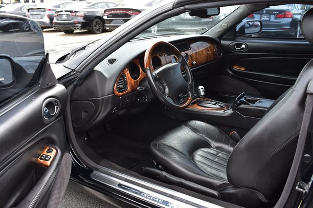 2002 Jaguar XK8 2dr Convertible XK8 - 23015870 - 32