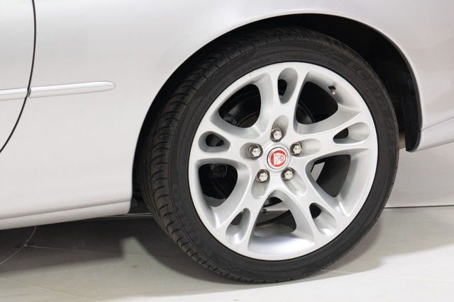 2002 Jaguar XK8 2dr Coupe XKR - 22195299 - 27