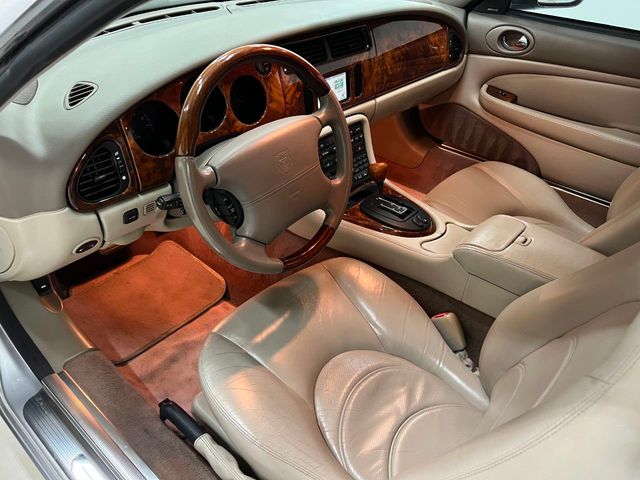 2002 Jaguar XK8 2dr Coupe XKR - 22195299 - 32