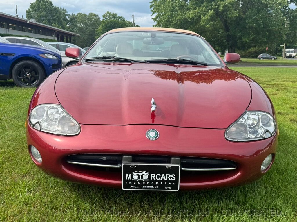 2002 Jaguar XK 8 Convertible photo 3