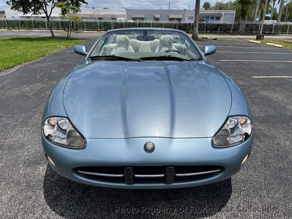 2002 Jaguar XK 8 Convertible photo 13
