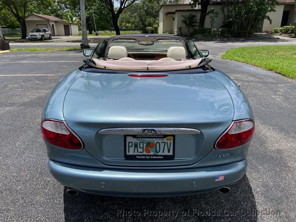 2002 Jaguar XK 8 Convertible photo 14
