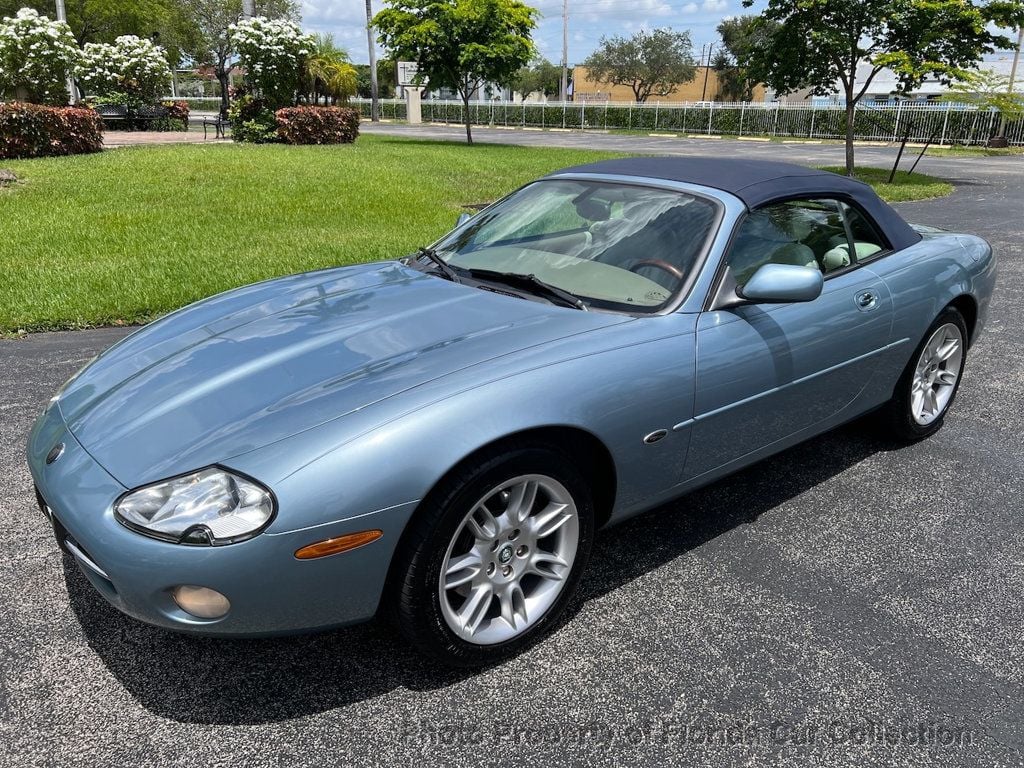 2002 Jaguar XK 8 Convertible photo 21