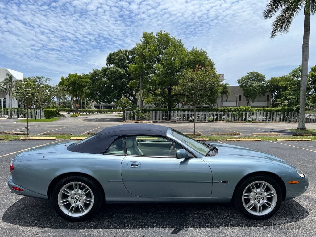 2002 Jaguar XK 8 Convertible photo 26