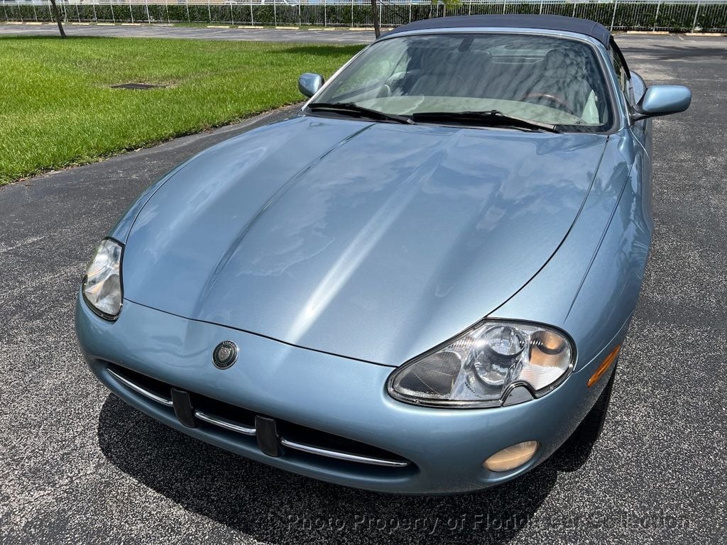 2002 Jaguar XK 8 Convertible photo 28