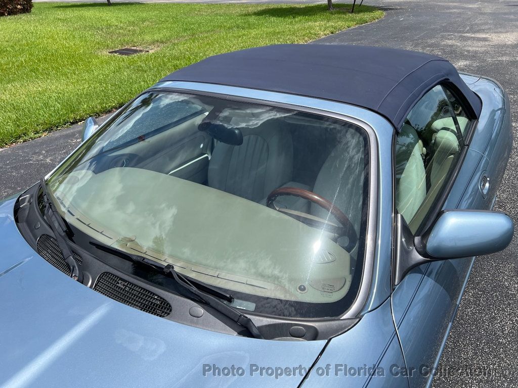 2002 Jaguar XK 8 Convertible photo 31