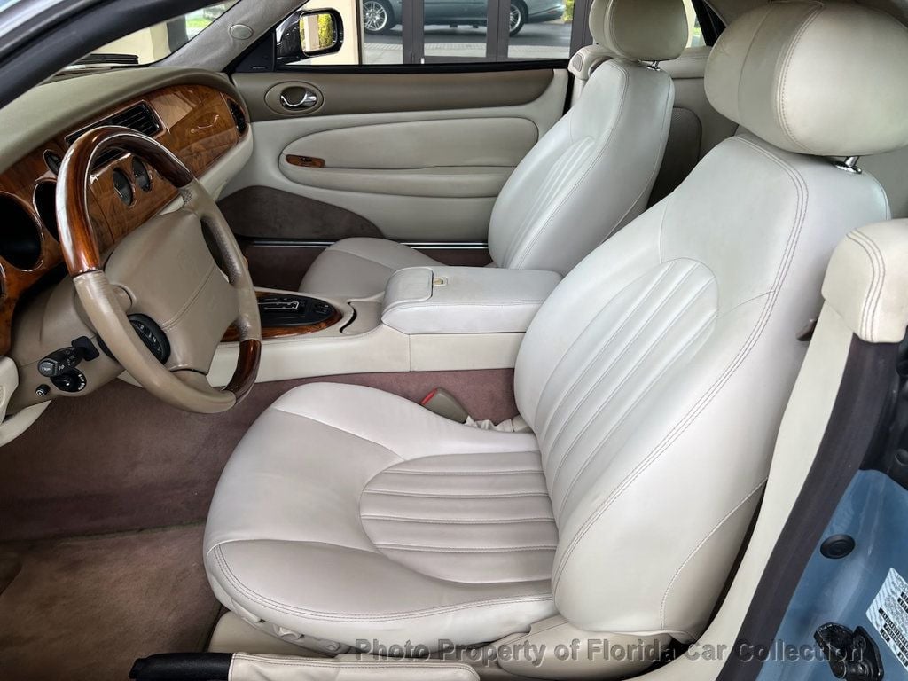 2002 Jaguar XK 8 Convertible photo 39