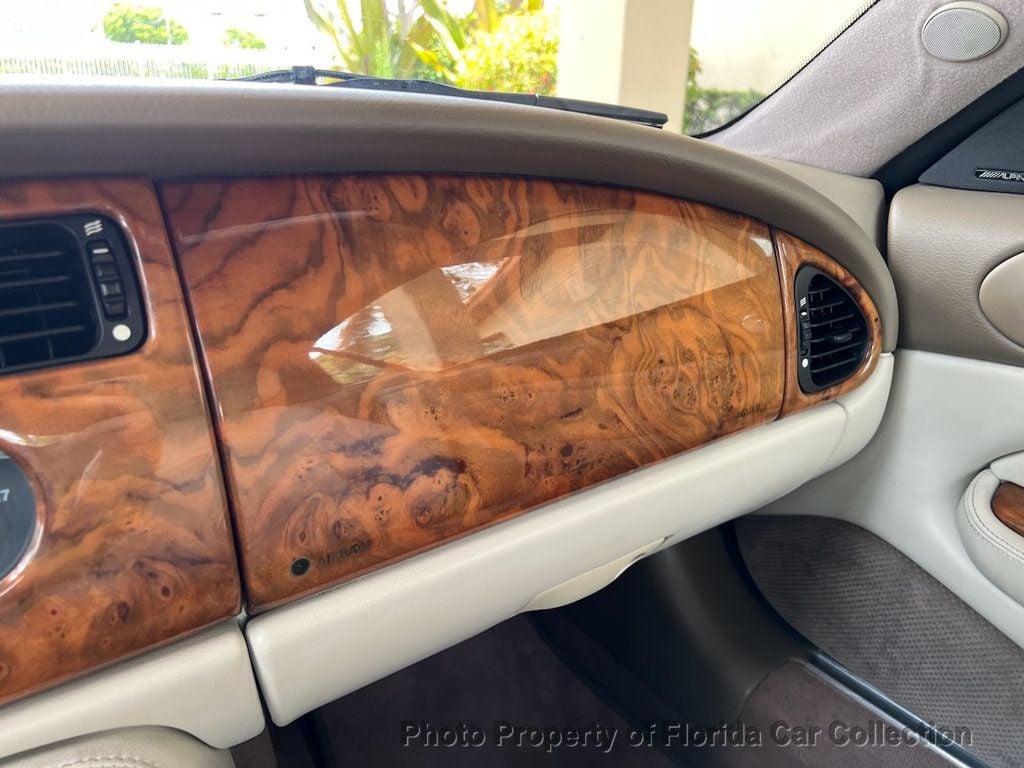 2002 Jaguar XK 8 Convertible photo 48