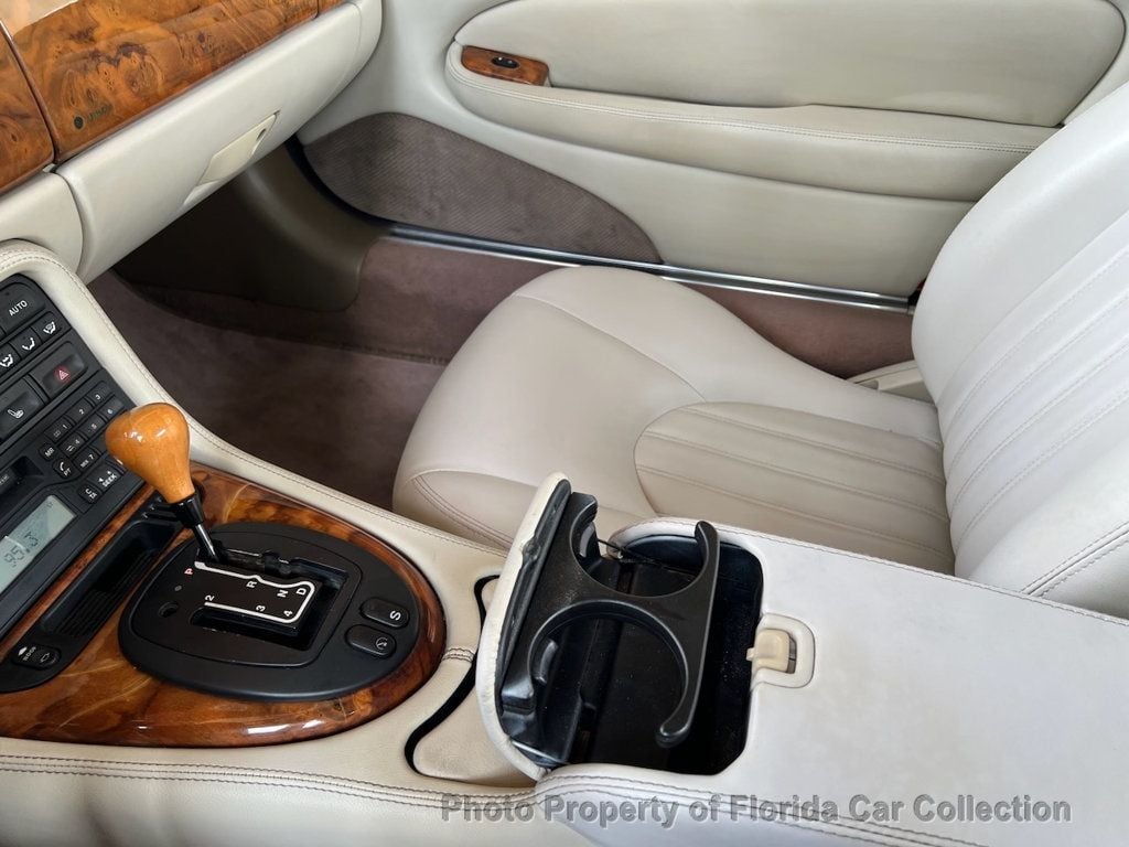 2002 Jaguar XK 8 Convertible photo 57