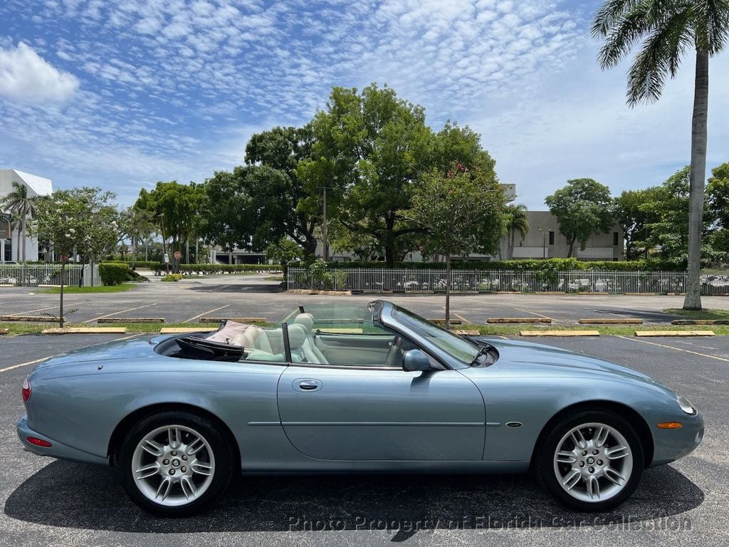 2002 Jaguar XK 8 Convertible photo 6