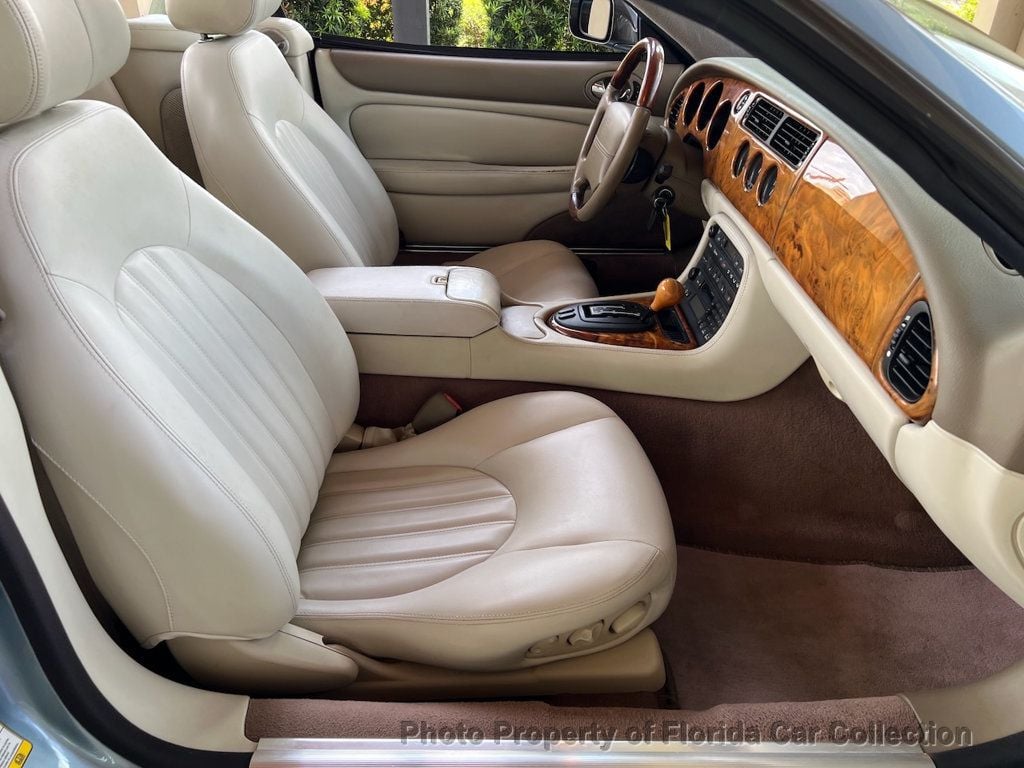 2002 Jaguar XK 8 Convertible photo 62