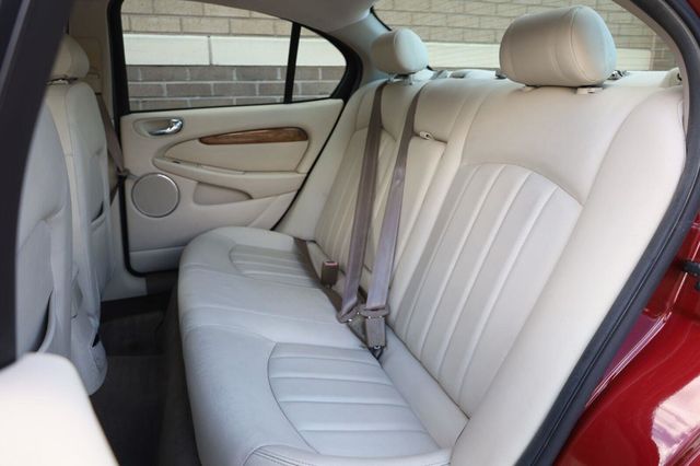 2002 Jaguar X-TYPE Base - 23081979 - 19