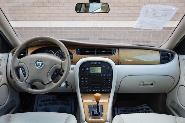 2002 Jaguar X-TYPE Base - 23081979 - 28