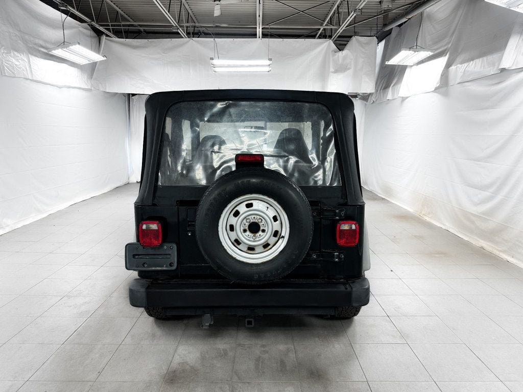 2002 Jeep Wrangler 4X4 - 22956722 - 3