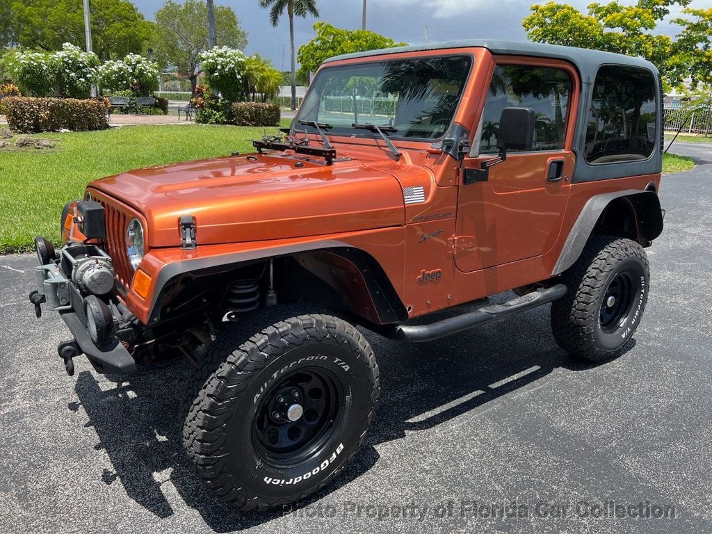 2002 Jeep Wrangler Sport 4WD 4.0L Manual - 22465930 - 0