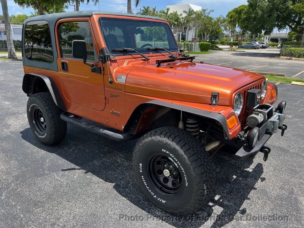 2002 Jeep Wrangler Sport 4WD 4.0L Manual - 22465930 - 1