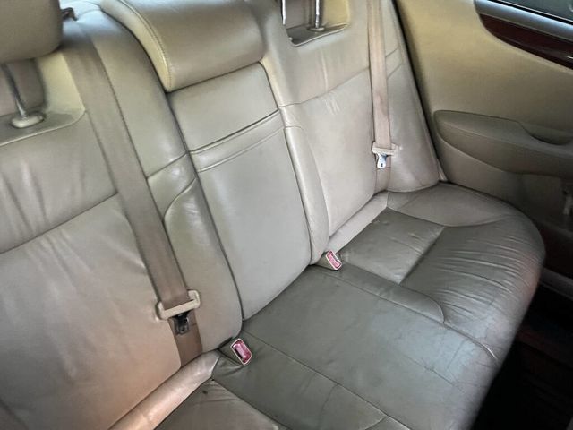 2002 Lexus ES 300 4dr Sedan - 22994629 - 4