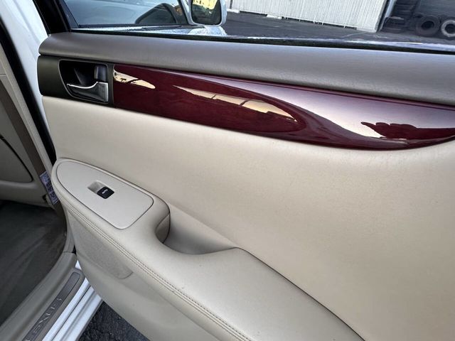 2002 Lexus ES 300 Base 4dr Sedan - 23052491 - 17