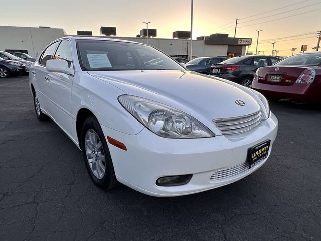 2002 Lexus ES 300 Base 4dr Sedan - 23052491 - 5