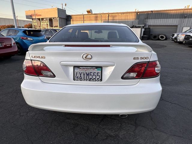 2002 Lexus ES 300 Base 4dr Sedan - 23052491 - 8